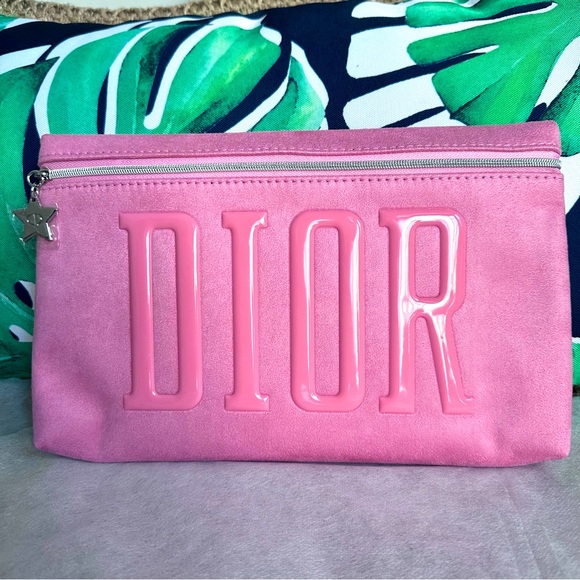 ⚡️24HR Flash Sale⚡️NWOT Pink Dior Beauty Pouch - Picture 1 of 10